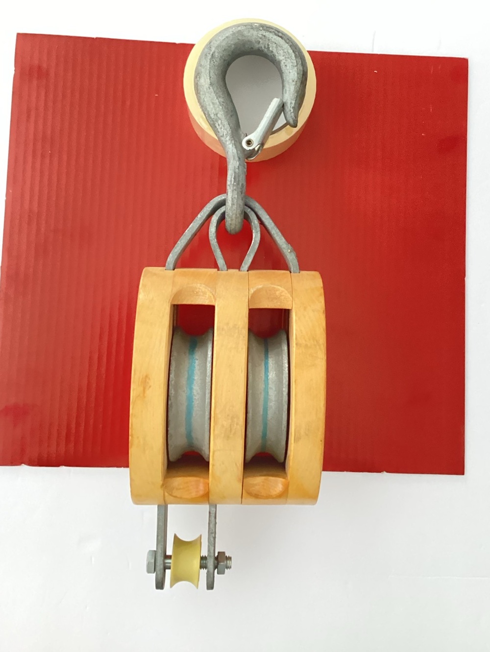 Campbell 2500 lb pulley